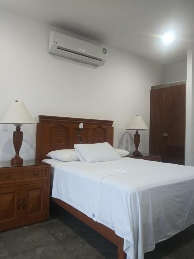 Balcones Apartment *